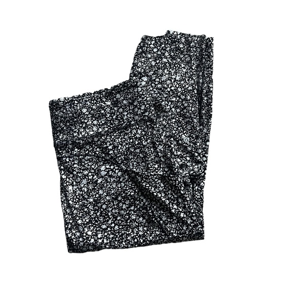 Lululemon Fast and Free High-Rise Tight in Venture Floral Alpine Size 20 - Picture 8 of 12